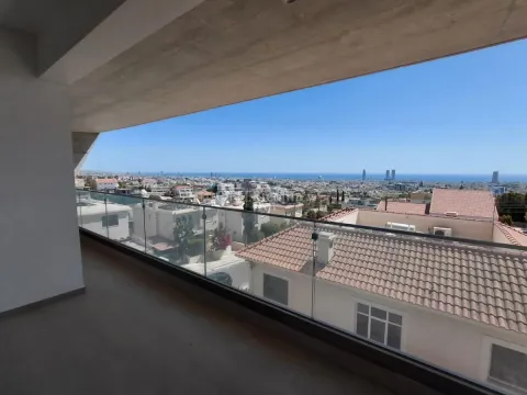 THREE BEDROOM WHOLE FLOOR APARTMENT IN PANTHEA LIMASSOL - 4
