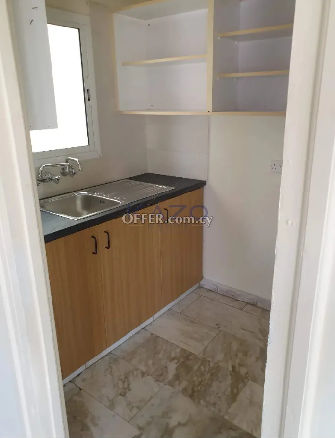 4-Bed Detached House in Kato Polemidia - 3