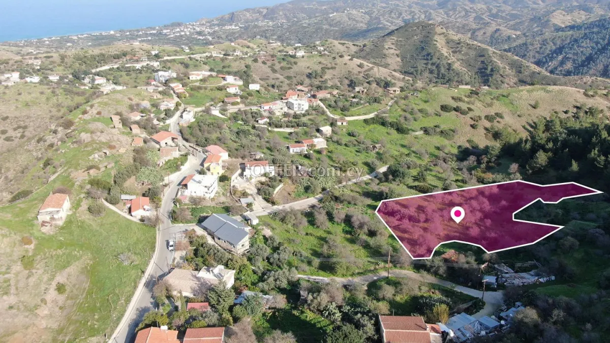 Residential field located in Pigenia Nicosia - 2