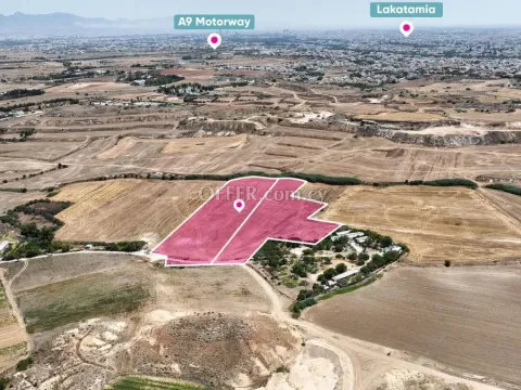 Two adjacent agricultural fields in Pano Deftera Nicosia - 1