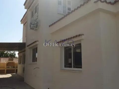 4-Bed Detached House in Kato Polemidia - 11