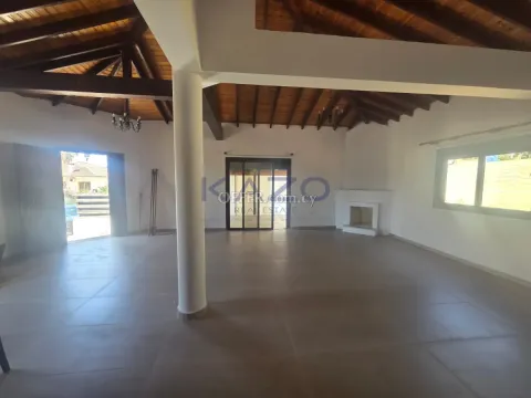 Spacious Detached House in Peaceful Monagroulli Village - 12