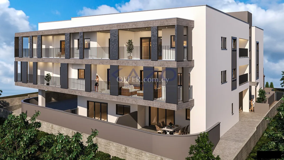 3-Bed Modern Apartment in Kato Polemidia - 4