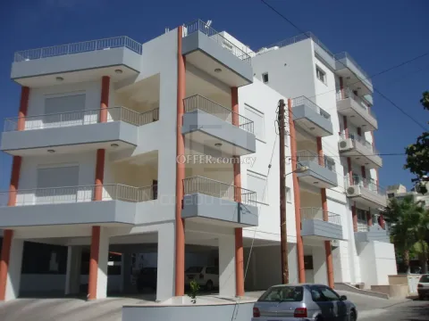 Large 2 bedroom apartment near Makarios Avenue in Limassol - Main Photo