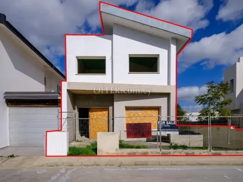 3 bedroom incomplete house in Latsia Nicosia - Main Photo