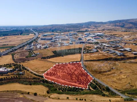 Industrial land for sale in Timi share - Main Photo