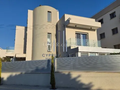 3-Bed House to Rent in Zakaki - Main Photo
