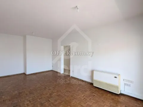 3 Bed Apartment for Sale in Agioi Omologites, Nicosia - Main Photo