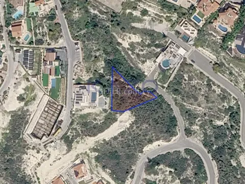 Large Residential Plot in Agios Tychonas - Main Photo