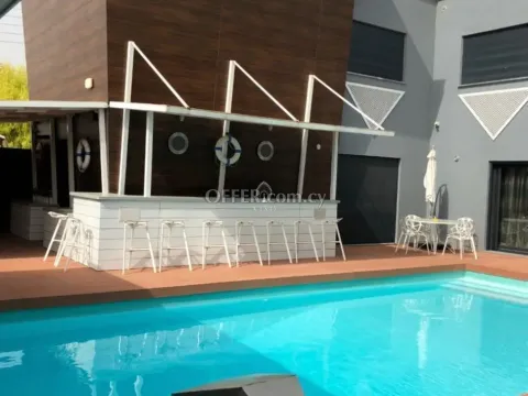 7 BEDROOM VILLA IN KOLOSSI, LIMASSOL - Main Photo