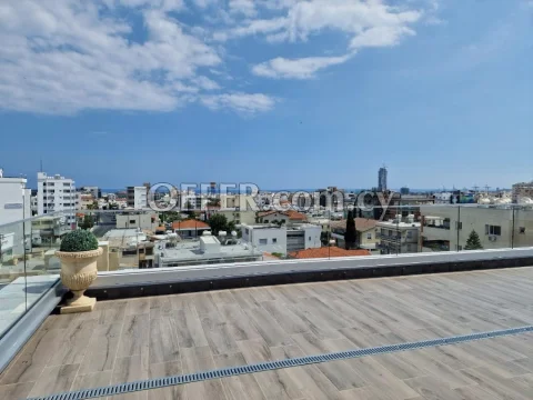 For Rent: 125sqm whole floor, renovated and modern offices in Ayia Zoni -Limassol - Main Photo