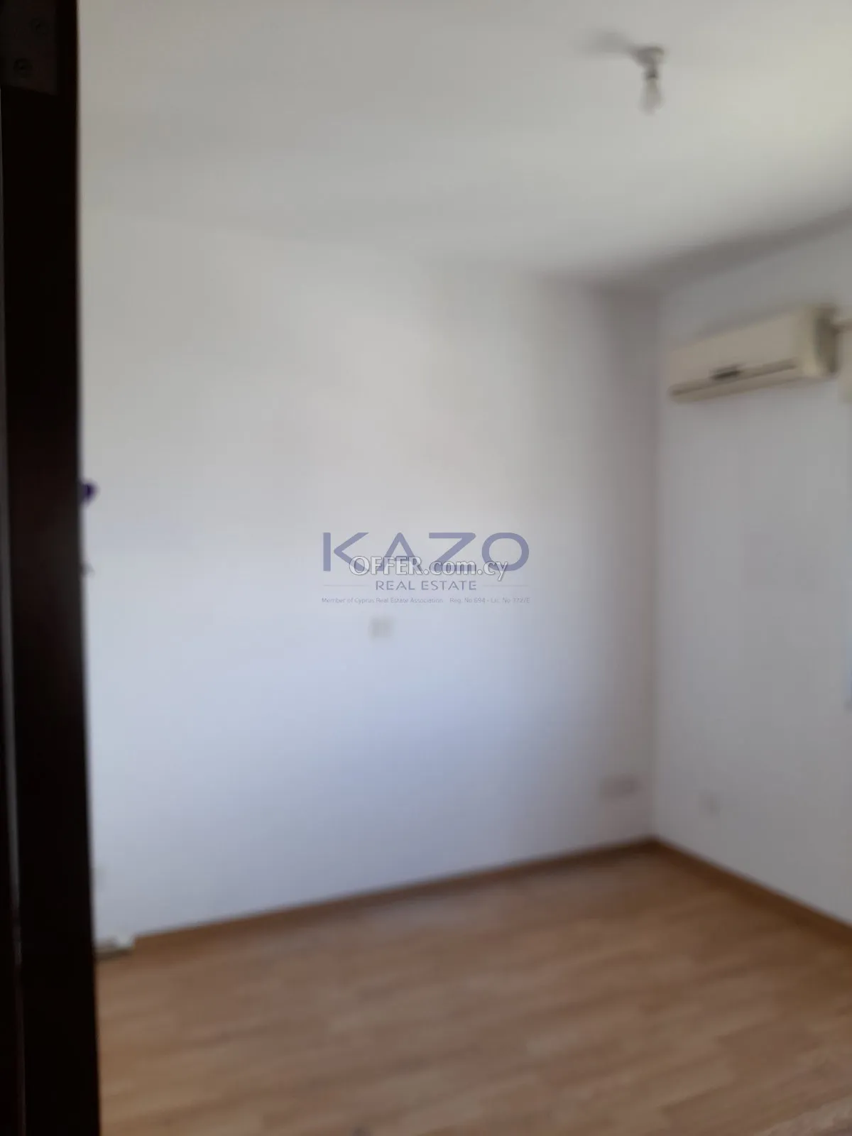3-Bed Penthouse with City View in City Center - Katholiki - 4