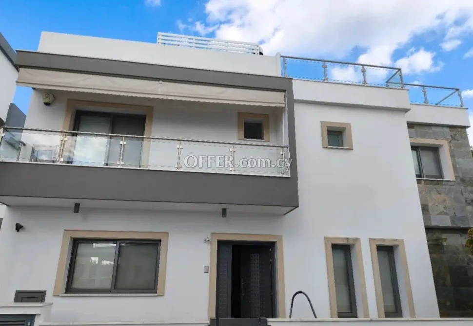 3-bedroom Detached Villa 168 sqm in Geri - 1