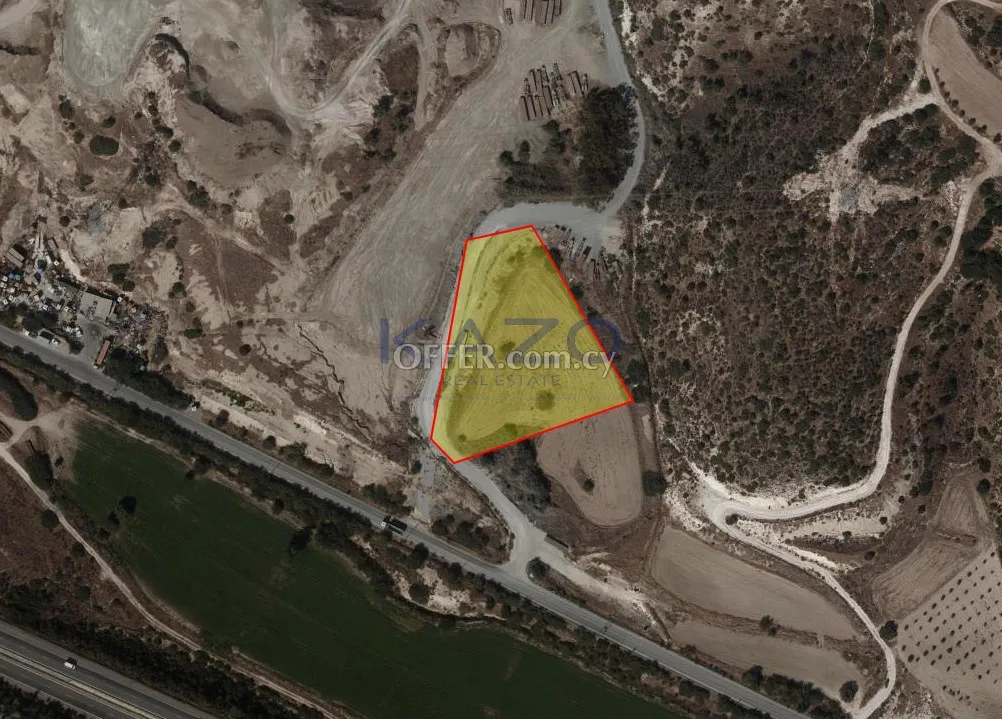 7,024 m² Field in Pentakomo Near Highway - 1