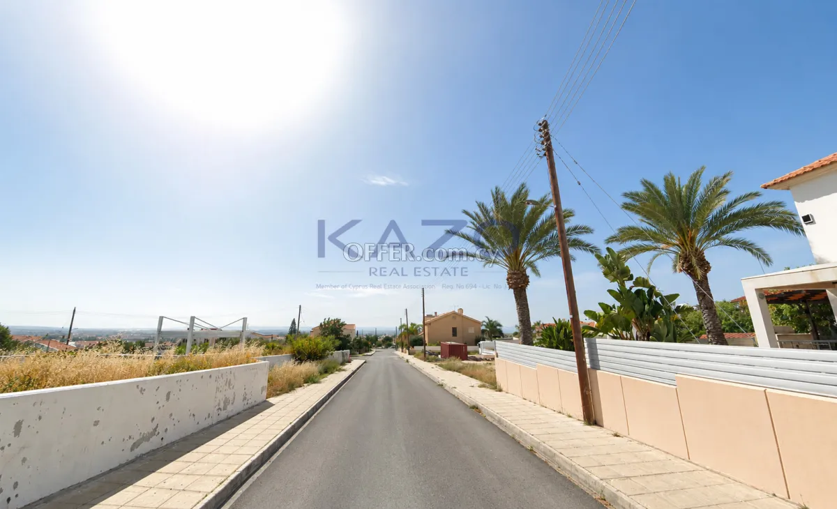 590m² Building Plot in Erimi - 1