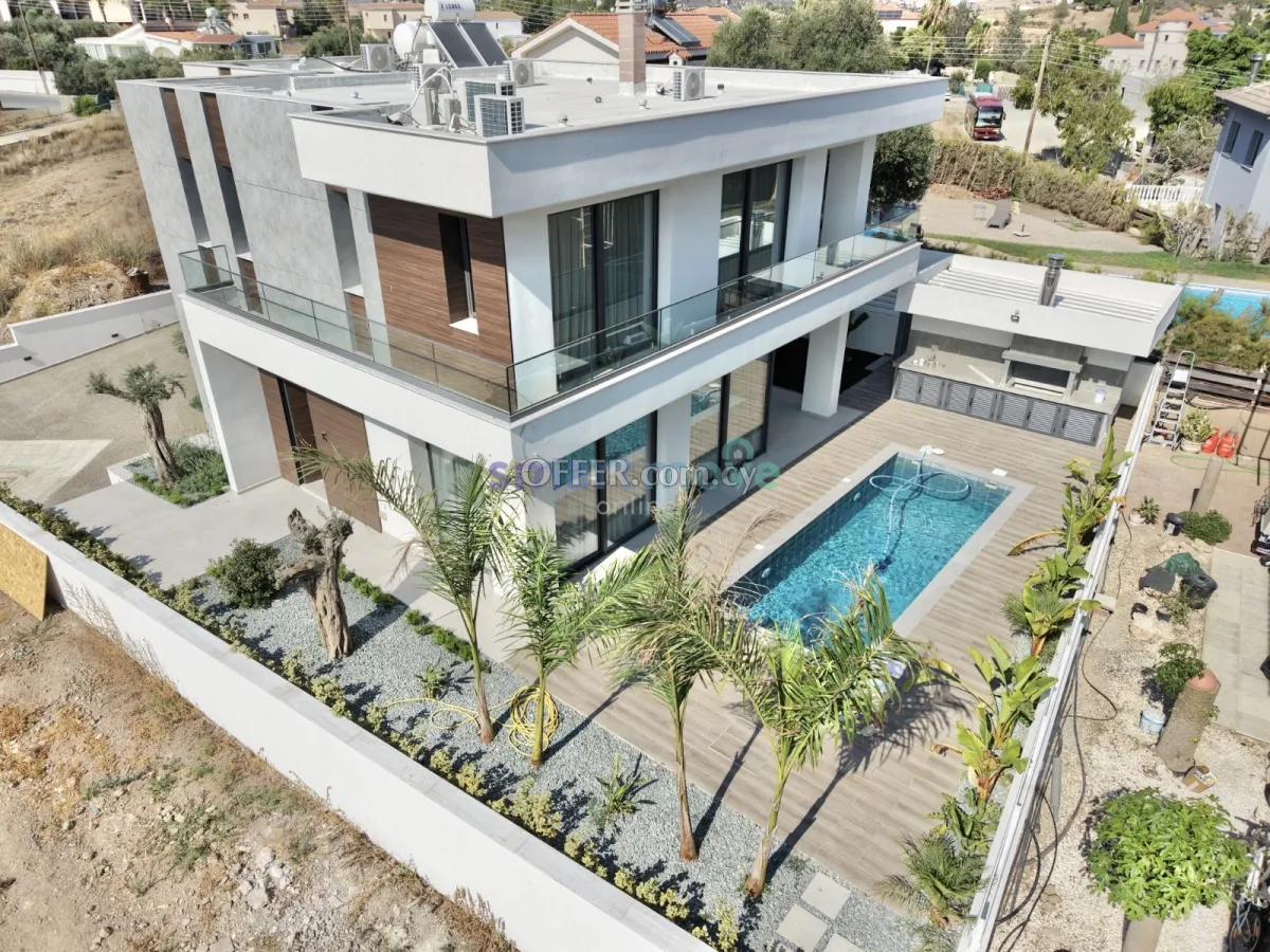 4 Bedroom Luxury Modern Villa For Rent Moni - 1