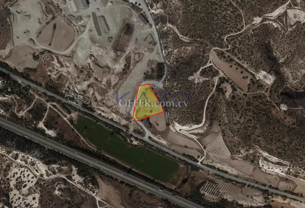 7,024 m² Field in Pentakomo Near Highway - 2