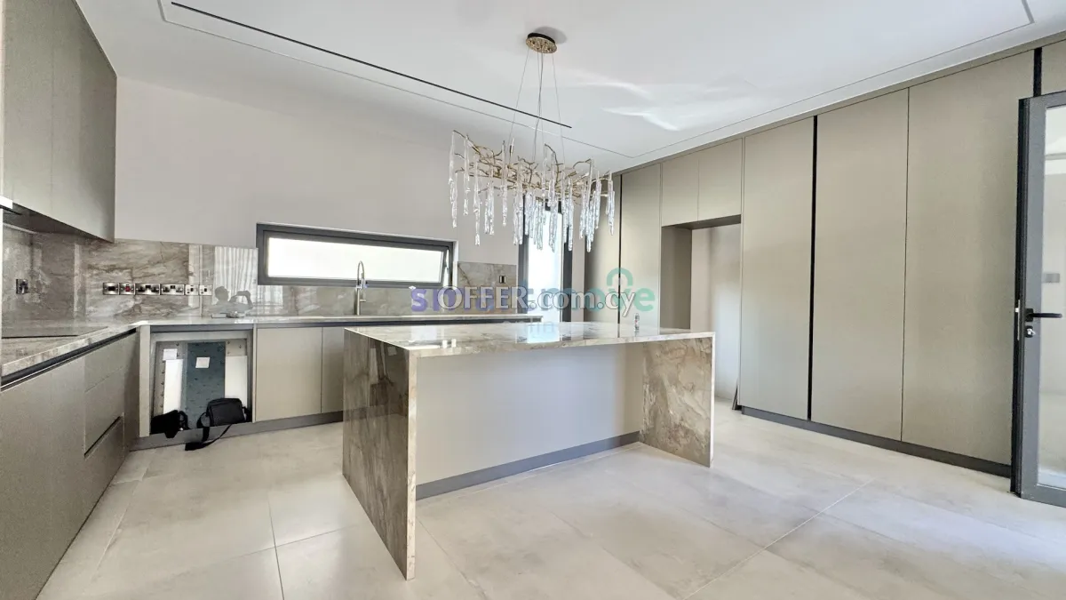 4 Bedroom Luxury Modern Villa For Rent Moni - 11