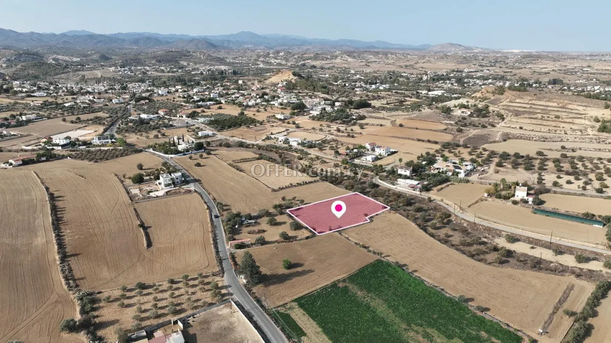 Residential field in Pera Nicosia - 4