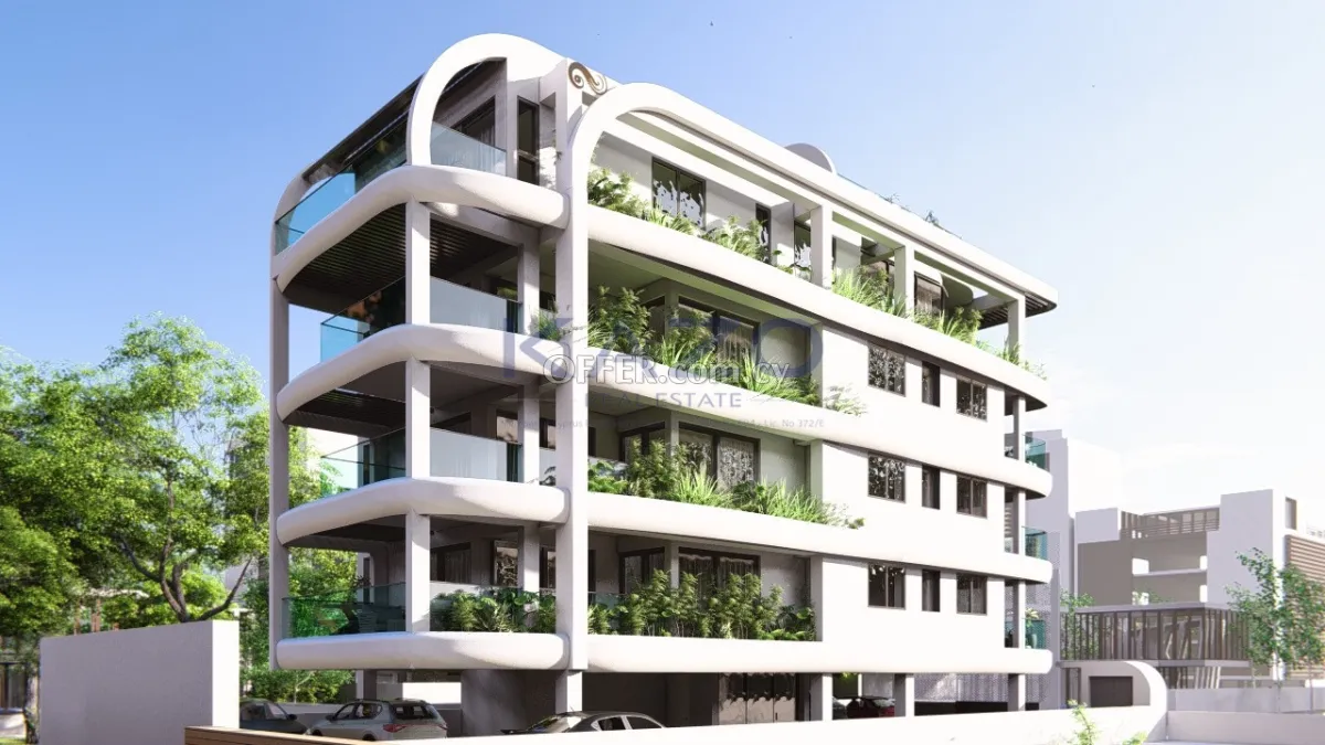 Modern One Bedroom Apartment in Vibrant City Center - 10