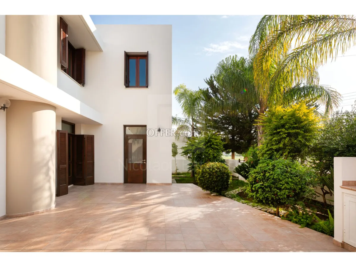 Five bedroom contemporary design house in Agios Pavlos - 9
