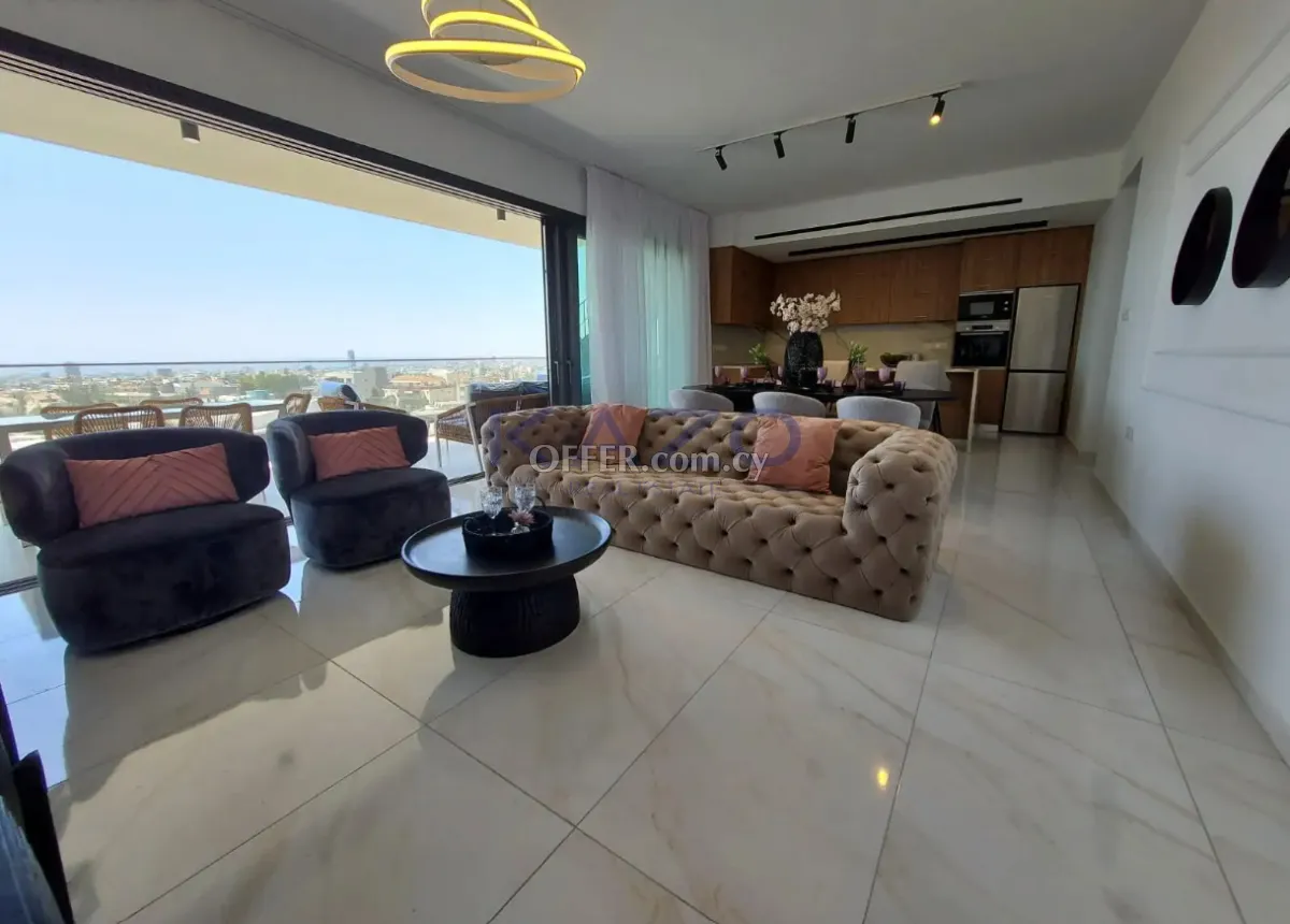 Prestigious Three Bedroom Penthouse with Private Pool for Rent in Panthea - 12