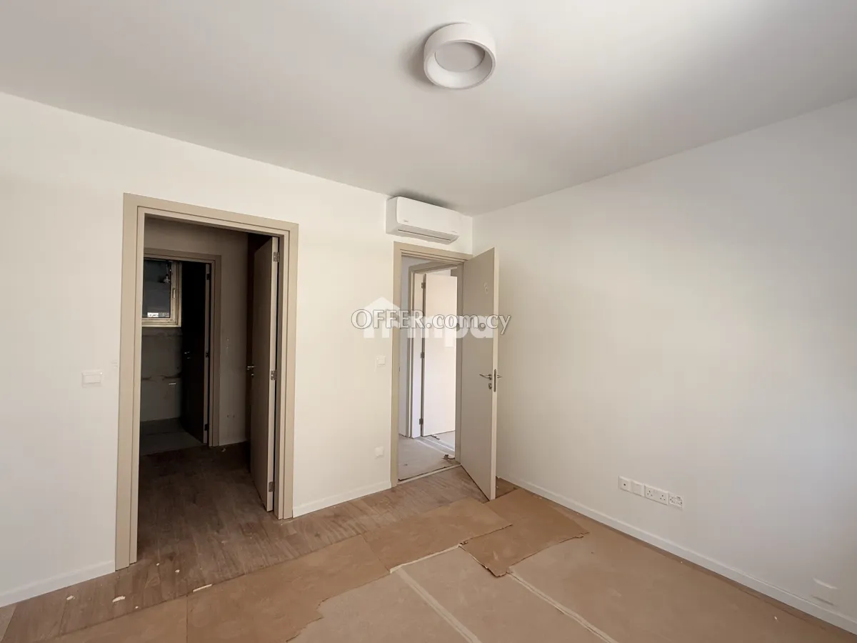 Modern Unfurnished Apartment for Rent in Lykavitos area - 7