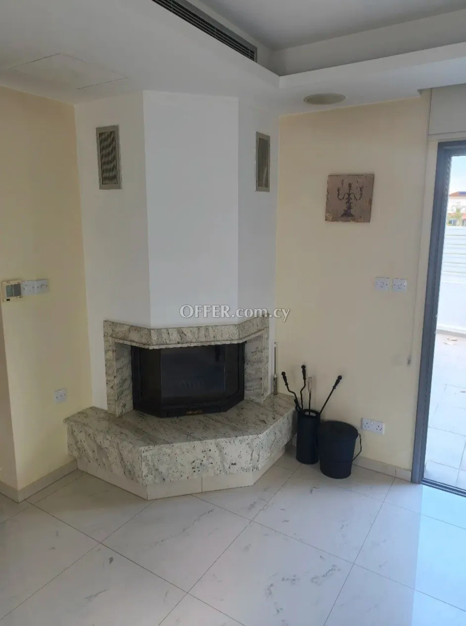 3-bedroom Detached Villa 168 sqm in Geri - 10