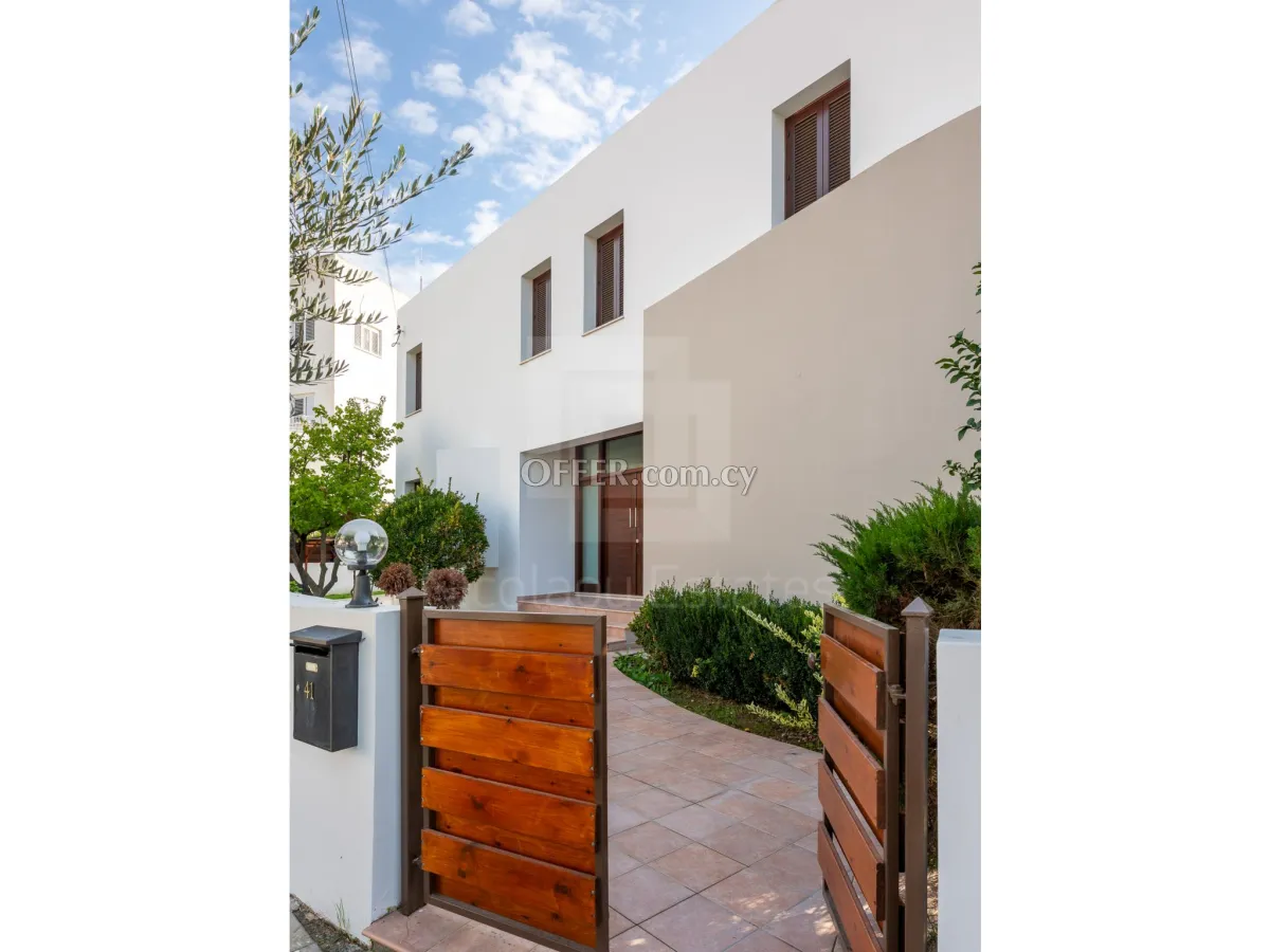 Five bedroom contemporary design house in Agios Pavlos - 7