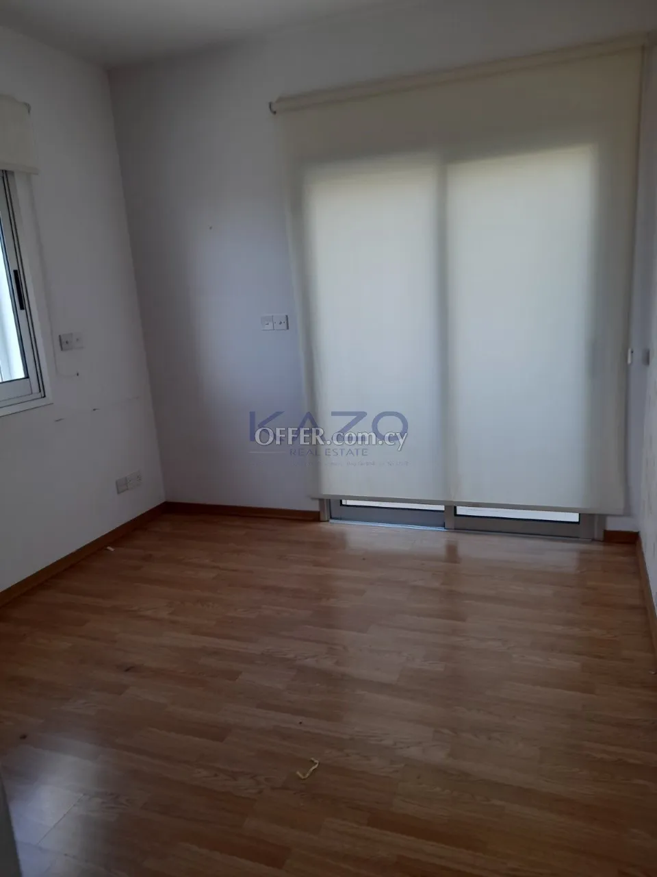 3-Bed Penthouse with City View in City Center - Katholiki - 8