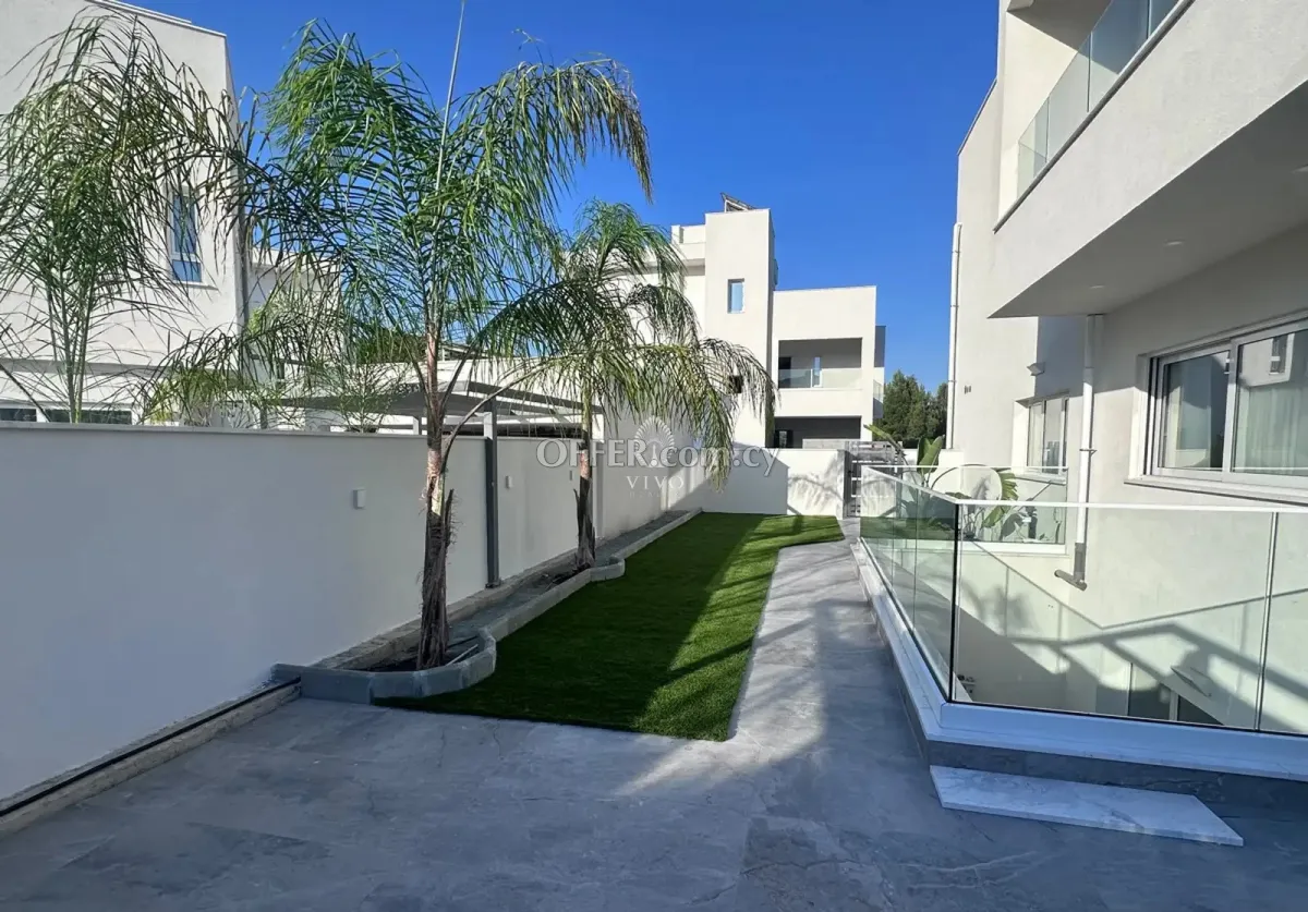 PANORAMIC VIEW 5 BEDROOM VILLA IN AGIOS TYCHONAS - 6