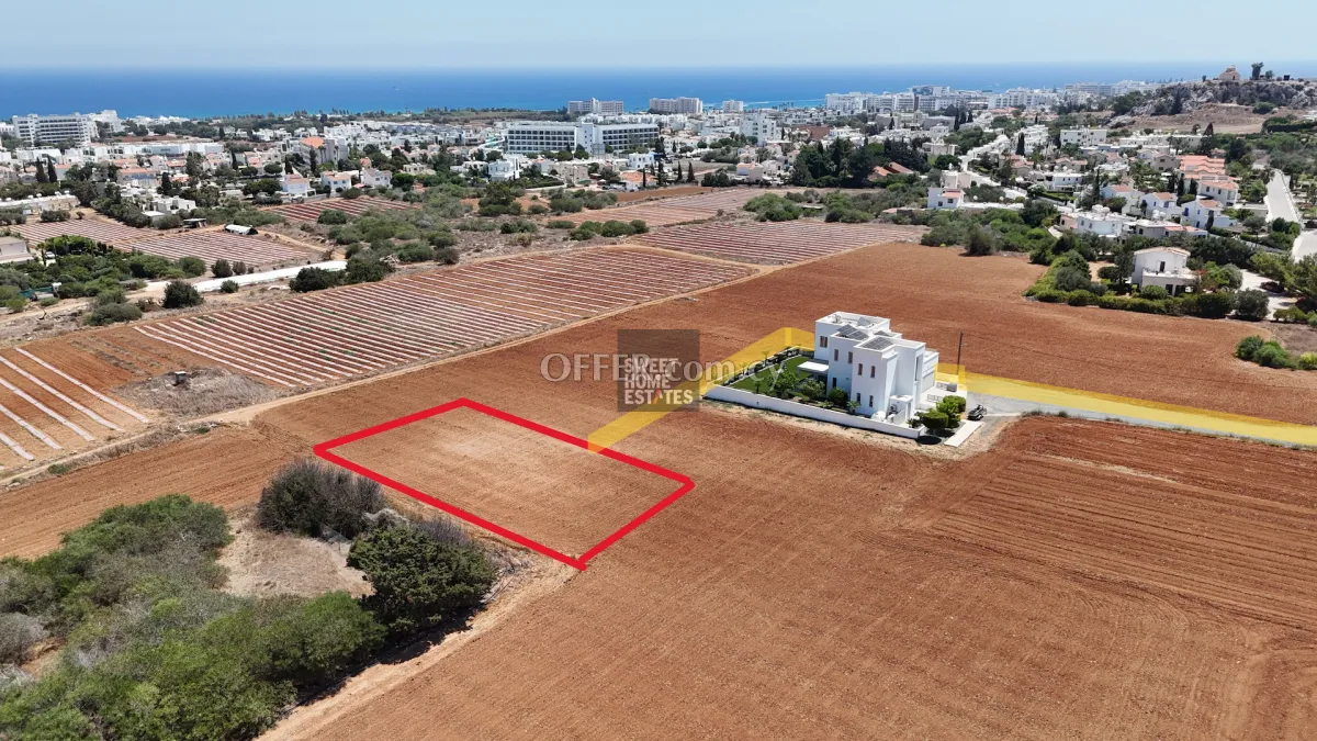 Contemporary Four Bedroom Custom Build Villa in Paralimni - 4