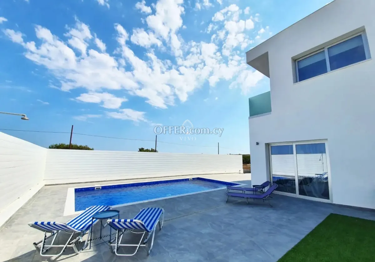 FABULOUS 4 BEDROOM FULLY FURNISHED VILLA IN AKROTIRI - 2