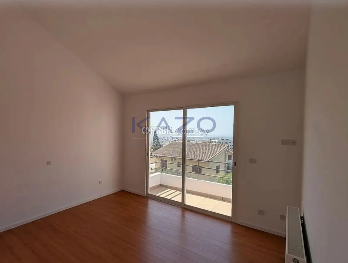Sea View 4-Bed Detached House in Agia Fyla - 6