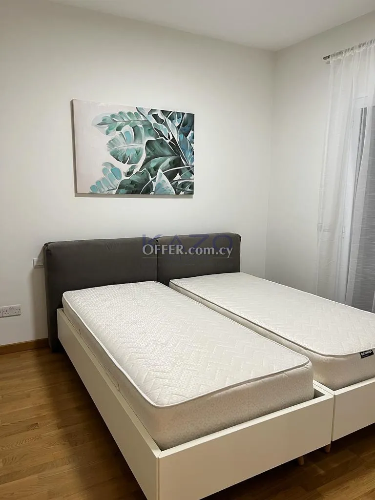 3-Bed Seafront Apartment in Marina with Communal Pool and Garden - 7