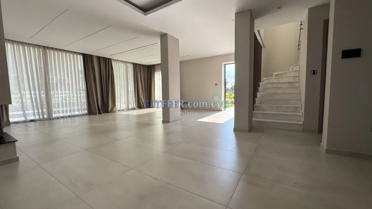 4 Bedroom Luxury Modern Villa For Rent Moni - 4