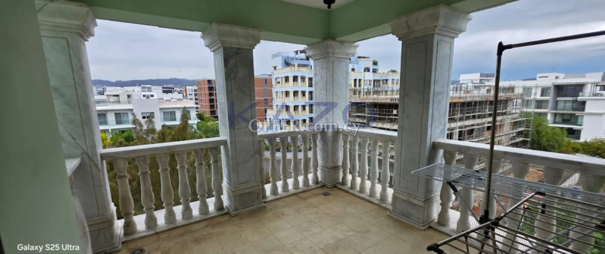 3-Bed Furnished Apartment in Neapolis - 2