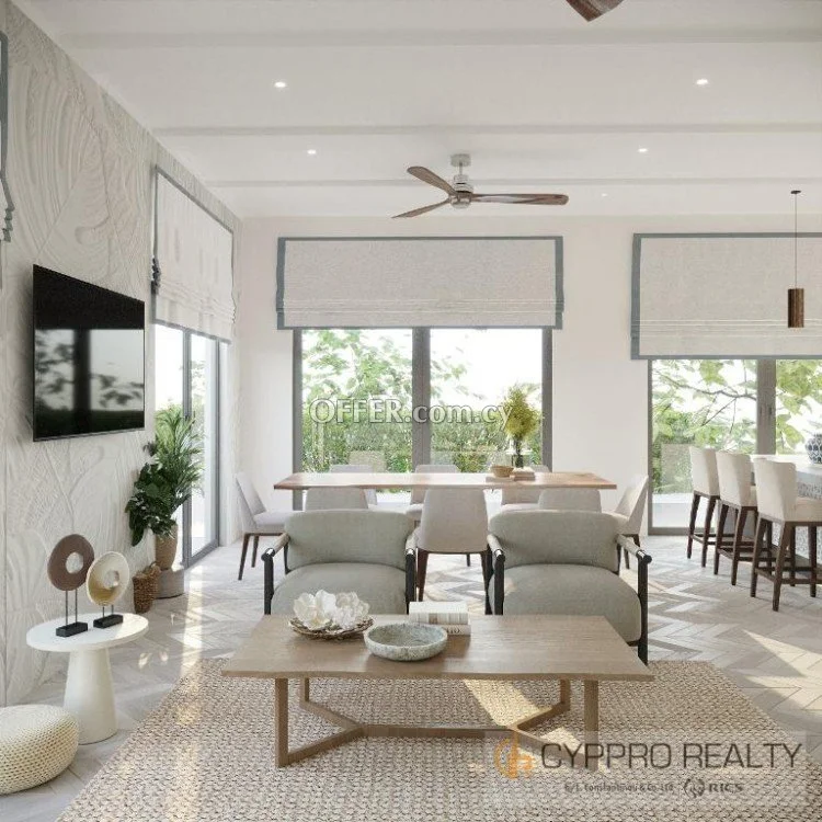 4 Bedroom Villa Near Parklane Beach - 4
