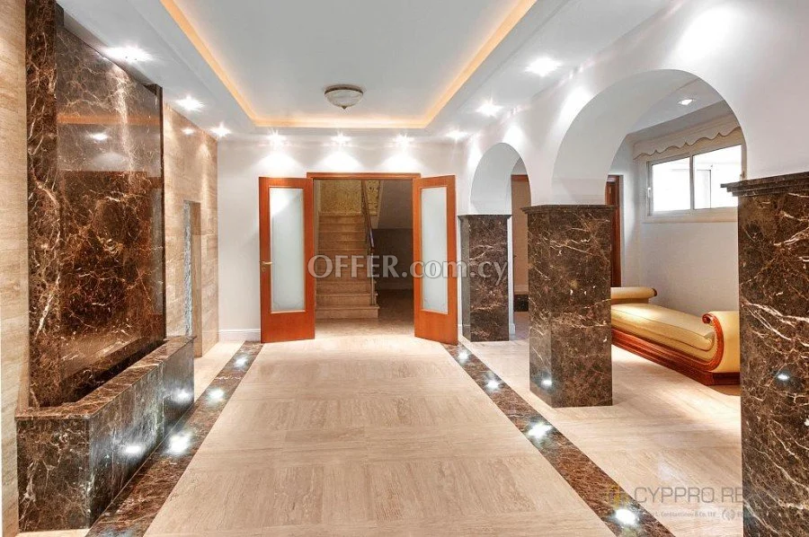Luxury 4 Bedroom Villa in Agios Tychonas Area - 2