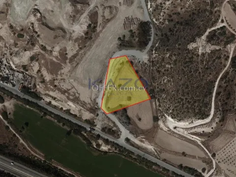 7,024 m² Field in Pentakomo Near Highway - Main Photo
