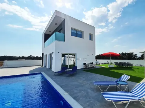 FABULOUS 4 BEDROOM FULLY FURNISHED VILLA IN AKROTIRI - Main Photo