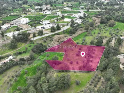 Residential field located in Lythrodontas Nicosia - 4