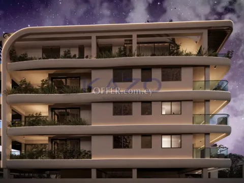 Modern One Bedroom Apartment in Vibrant City Center - 11