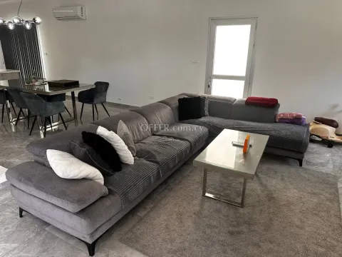 3-bedroom Detached Villa 175 sqm in Kiti - 12
