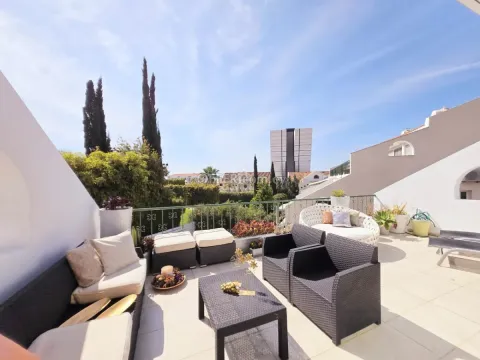 2 BEDROOM SEAFRONT APARTMENT IN AGIOS TYCHONAS - 10