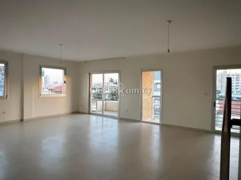 THREE BEDROOM APARTMENT IN AGIOS IOANNIS LIMASSOL - 10