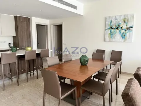 3-Bed Seafront Apartment in Marina with Communal Pool and Garden - 12
