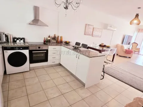 2 BEDROOM SEAFRONT APARTMENT IN AGIOS TYCHONAS - 9