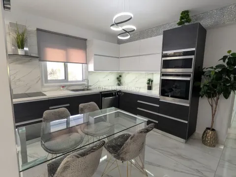 COZY TWO BEDROOM APARTMENT CLOSE TO THE BEACH IN LIMASSOL - 9