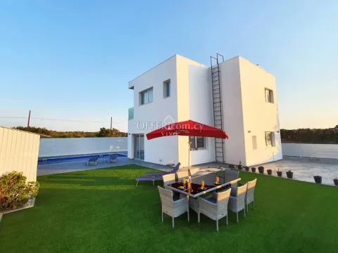 FABULOUS 4 BEDROOM FULLY FURNISHED VILLA IN AKROTIRI - 6